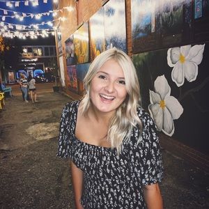 Meet your Posher, Nancy